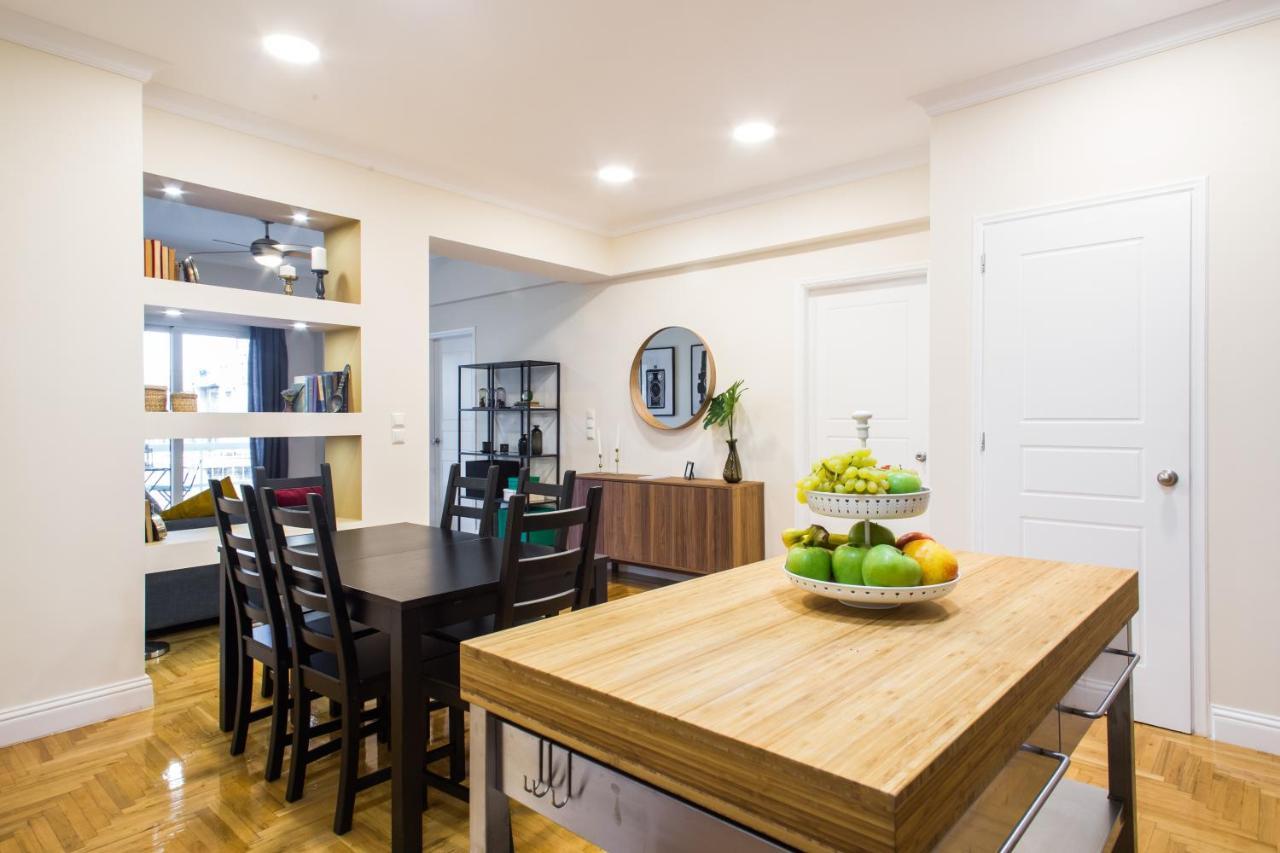 Athena's Hideaway- Fully Renovated- Absolute Location Appartement *
