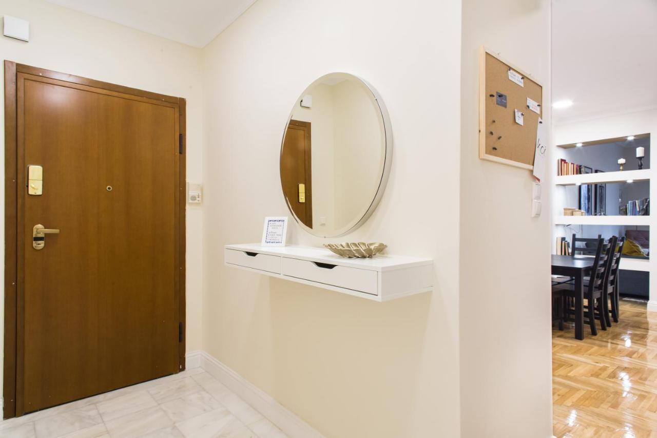 Athena's Hideaway- Fully Renovated- Absolute Location