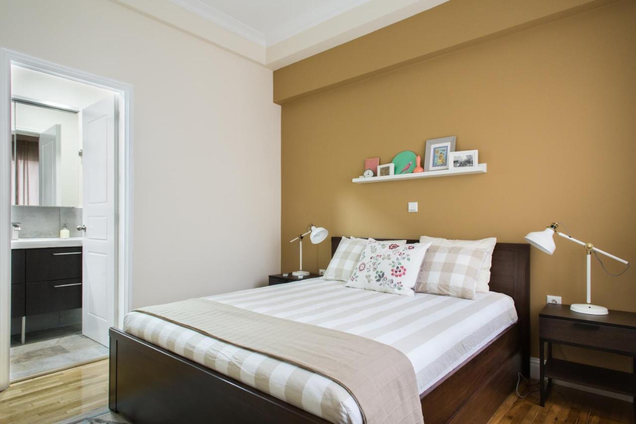 Athena's Hideaway- Fully Renovated- Absolute Location Appartement *