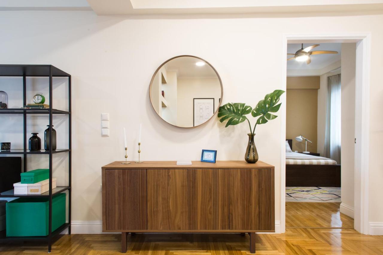 Athena's Hideaway- Fully Renovated- Absolute Location Appartement